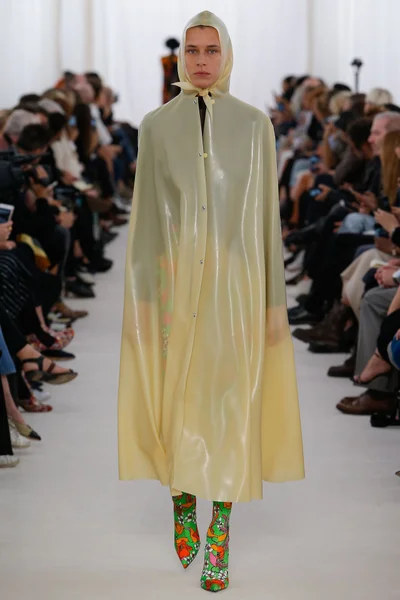 Look 34